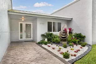 5757 SW 113th Ave, Cooper City, FL 33330 - Photo 11