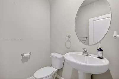 5610 SE Edgewater Cir, Stuart, FL 34997 - Photo 17