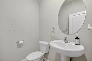 5610 SE Edgewater Circle, Stuart, FL 34997 - Photo 17