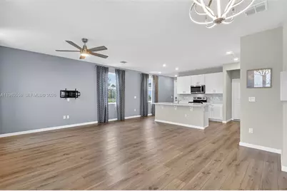 5610 SE Edgewater Cir, Stuart, FL 34997 - Photo 7