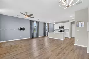 5610 SE Edgewater Circle, Stuart, FL 34997 - Photo 7