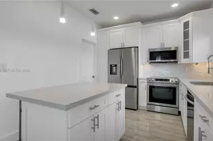 4991 SW 135th Ave, Miramar, FL 33027 - Photo 7