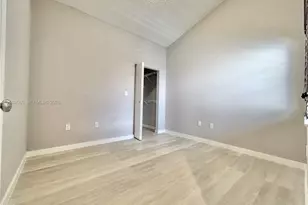 2811 N Oakland Forest Dr, Oakland Park, FL 33309 - Photo 21