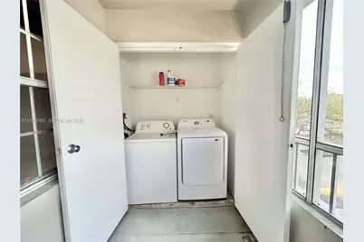 2811 N Oakland Forest Dr #306, Oakland Park, FL 33309 - Photo 9