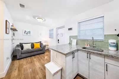 237 38th St #4, Miami Beach, FL 33140 - Photo 7