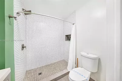 237 38th St #4, Miami Beach, FL 33140 - Photo 13