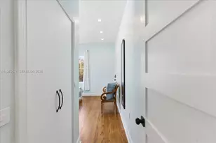 2463 Pine Tree Dr, Miami Beach, FL 33140 - Photo 23