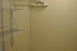 6039 Collins Ave, Miami Beach, FL 33140 - Photo 13