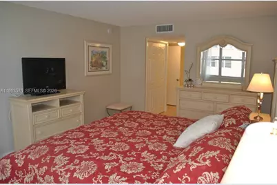 6039 Collins Ave #1006, Miami Beach, FL 33140 - Photo 11