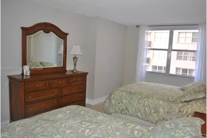 6039 Collins Ave #1006, Miami Beach, FL 33140 - Photo 19