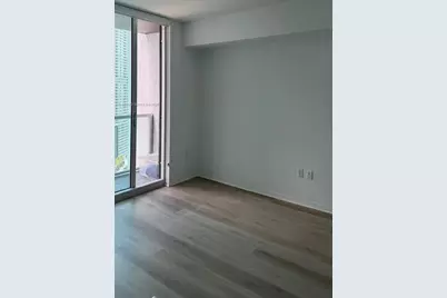 500 Brickell Ave #3005, Miami, FL 33131 - Photo 11