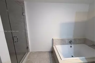 488 NE 18th St, Miami, FL 33132 - Photo 9