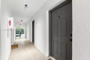 1530 Crescent Cir, Lake Park, FL 33403 - Photo 19