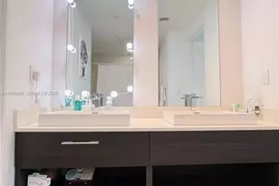 45 SW 9th St, Miami, FL 33130 - Photo 7