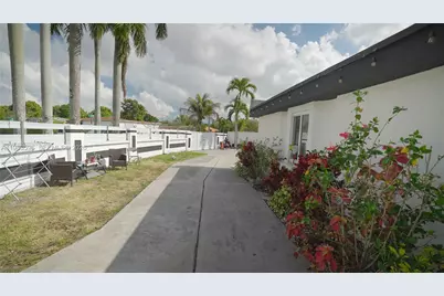 1720 NW 124th Ter, Miami, FL 33167 - Photo 9