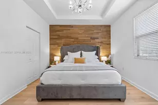 9380 W 33rd Ln, Hialeah, FL 33018 - Photo 7