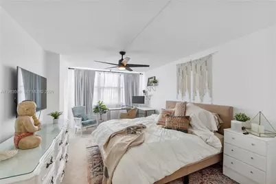 6039 Collins Ave #934, Miami Beach, FL 33140 - Photo 13