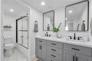 6039 Collins Ave, Miami Beach, FL 33140 - Photo 15