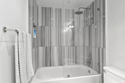 2500 Parkview Dr #2319, Hallandale Beach, FL 33009 - Photo 23