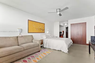 2500 Parkview Dr #2319, Hallandale Beach, FL 33009 - Photo 17
