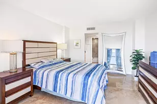 20335 W Country Club Dr, Aventura, FL 33180 - Photo 23