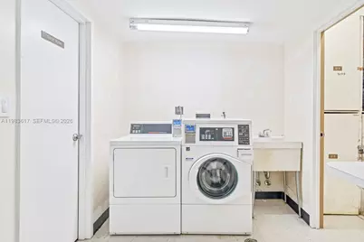 20335 W Country Club Dr #1208, Aventura, FL 33180 - Photo 29