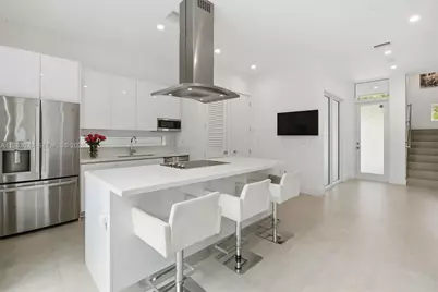 3525 Day Ave, Miami, FL 33133 - Photo 11