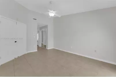 10635 NW 54th St, Doral, FL 33178 - Photo 23