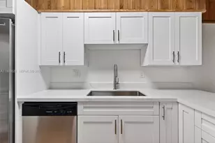 10406 SW 76th St, Miami, FL 33173 - Photo 19