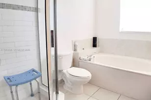 8884 SW 220th Ln, Cutler Bay, FL 33190 - Photo 11