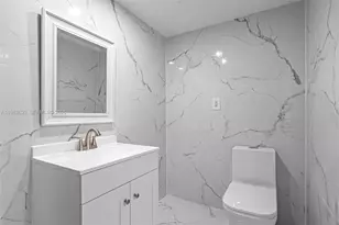 2750 NE 183rd St, Aventura, FL 33160 - Photo 7