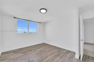 1251 NE 108th St, Miami, FL 33161 - Photo 15