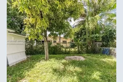 460 NW 82nd Ter, Miami, FL 33150 - Photo 13