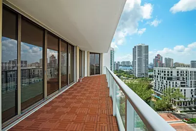 19500 Turnberry Way #16C, Aventura, FL 33180 - Photo 11