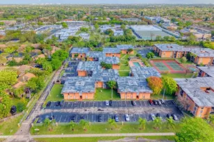 9459 SW 76th St, Miami, FL 33173 - Photo 13