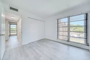 9459 SW 76th St, Miami, FL 33173 - Photo 15