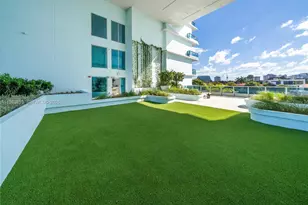9221 E Bay Harbor Dr, Bay Harbor Islands, FL 33154 - Photo 15