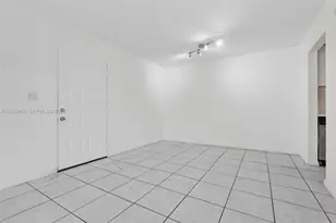7407 SW 152nd Ave, Miami, FL 33193 - Photo 3
