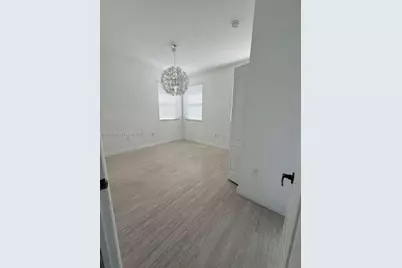 8683 NW 109th Ct, Doral, FL 33178 - Photo 13