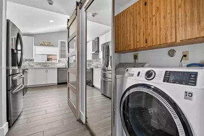 8301 NW 52nd St, Lauderhill, FL 33351 - Photo 17