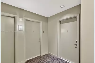 950 Brickell Bay Dr #4100, Miami, FL 33131 - Photo 5