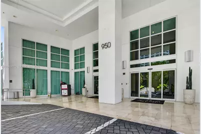 950 Brickell Bay Dr #4100, Miami, FL 33131 - Photo 3