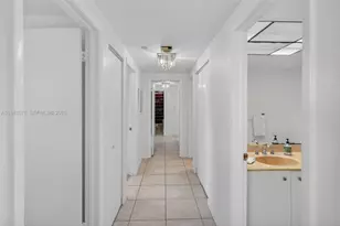 20281 E Country Club Dr, Aventura, FL 33180 - Photo 27