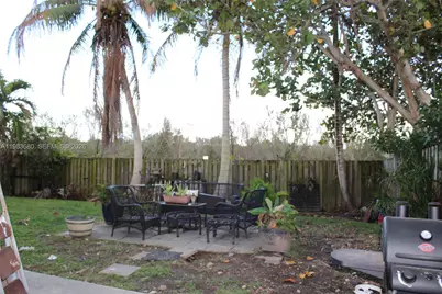 9818 SW 222nd Ter, Cutler Bay, FL 33190 - Photo 5