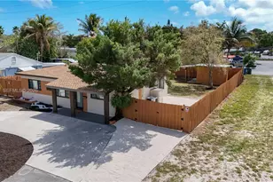 654 NW 45th St, Oakland Park, FL 33309 - Photo 3