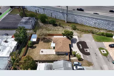 654 NW 45th St, Oakland Park, FL 33309 - Photo 33