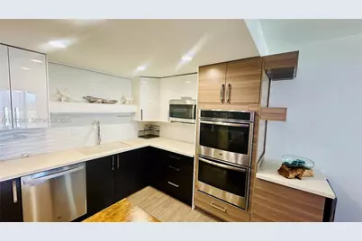 19390 Collins Ave #424, Sunny Isles Beach, FL 33160 - Photo 5