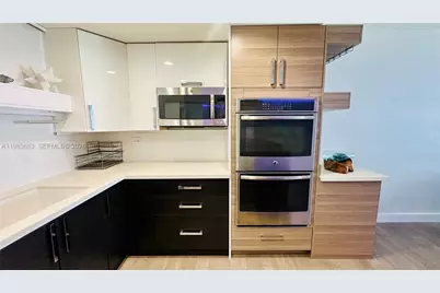 19390 Collins Ave #424, Sunny Isles Beach, FL 33160 - Photo 3