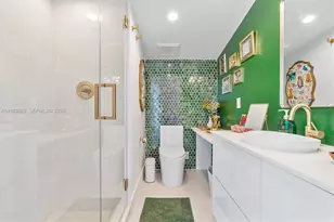 11377 W Biscayne Canal Rd, Miami, FL 33161 - Photo 37