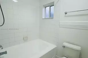 20874 NW 2nd St, Pembroke Pines, FL 33029 - Photo 11